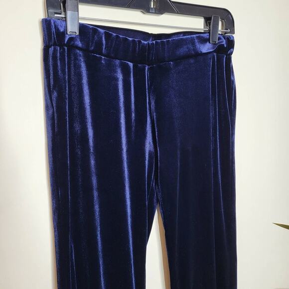 Reconnect Charlotte Straight Leg Velvet Maternity Velour Pants - Picture 6 of 10